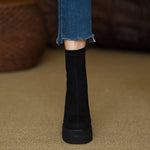 Olga - Botas com estilo moderno com o conforto da camurça