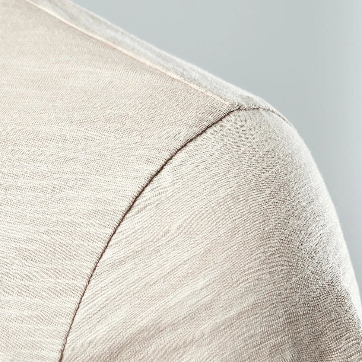 Camisa Henley - Gola com Botões
